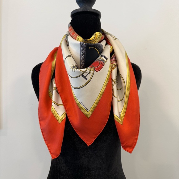 Hermès Paris Carriage Print Silk Scarf - Picture 11 of 12
